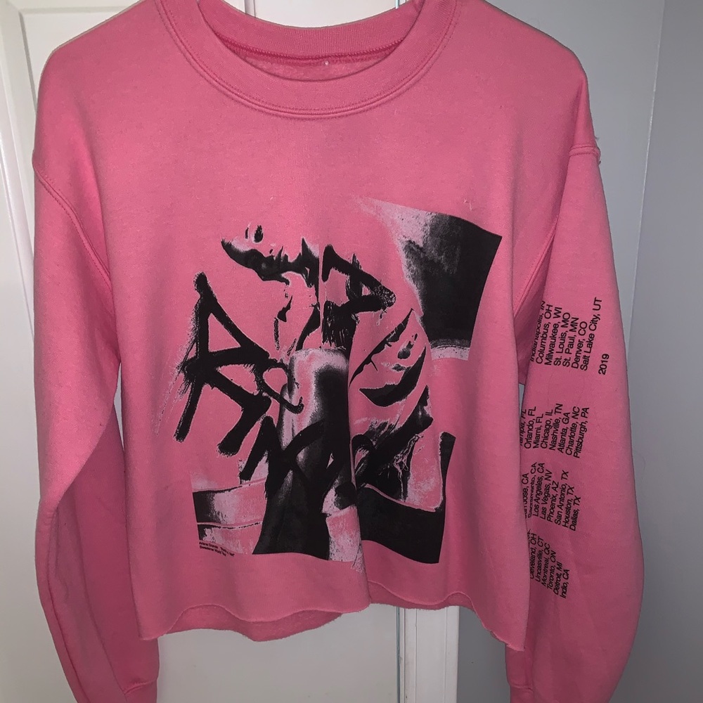 Ariana grande sweatshirt